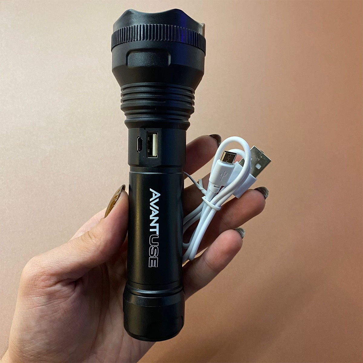 Lanterna Led Adventure Recarregável 3w 6500k Branco Frio IP20 Bivolt Preto Avant Use