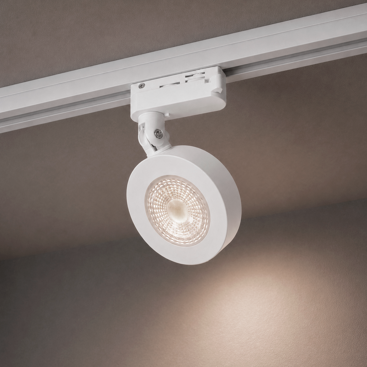 Spot Led Trilho Authentic Nobby 10w 4000k Branco Neutro IP20 Bivolt Branco Avant