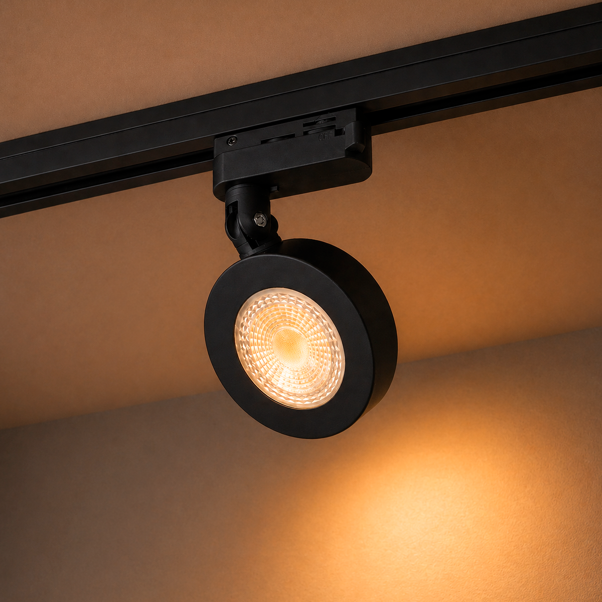 Spot Led Trilho Authentic Nobby 10w 2700k Branco Quente Bivolt IP20 Preto Avant