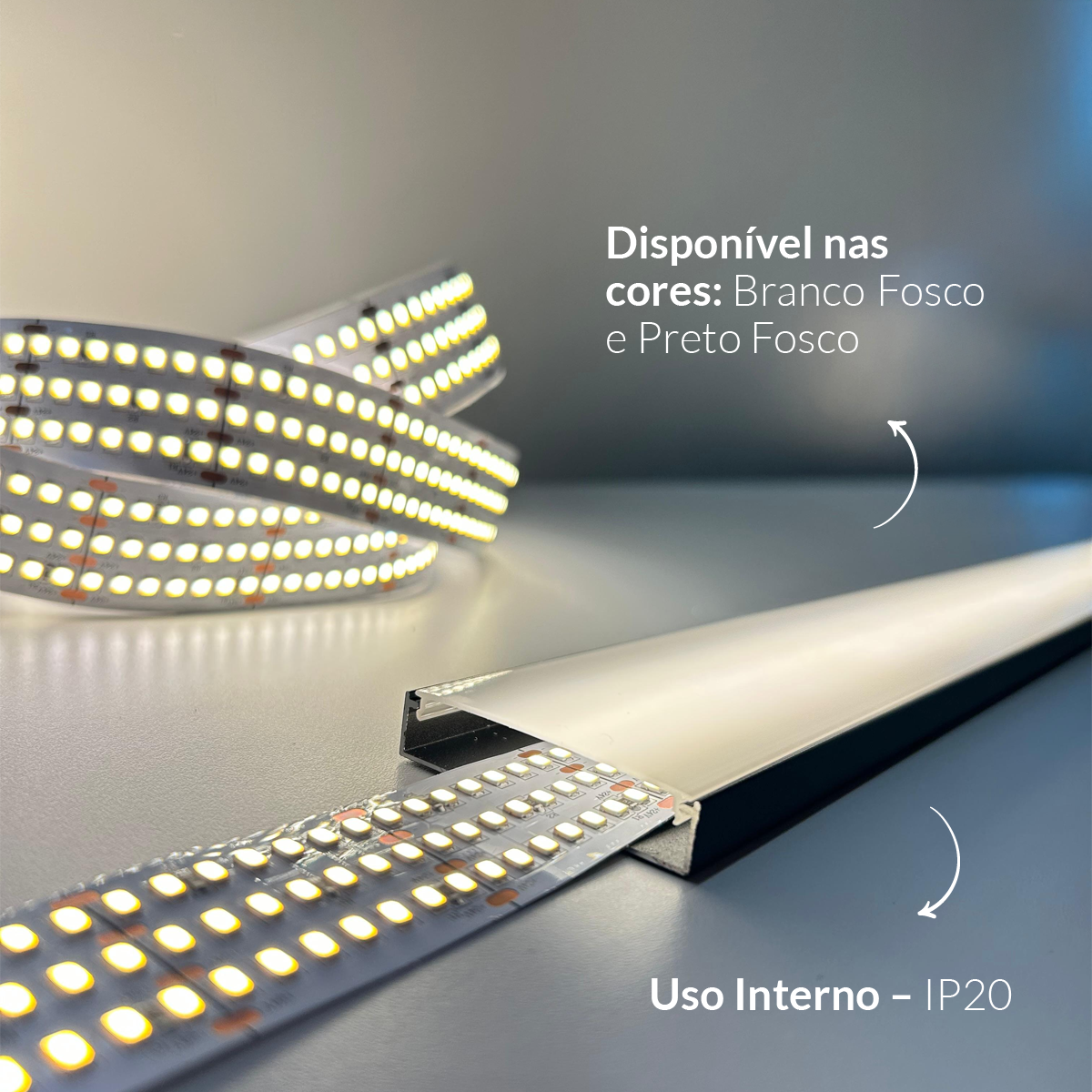Perfil Barra Risqué Destak Sobrepor 50x10mm 2 Metros IP20 Preto Avant